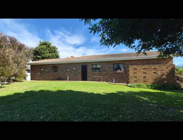 3 BEDROOM HOUSE FOR SALE IN FRAAIUITSIG